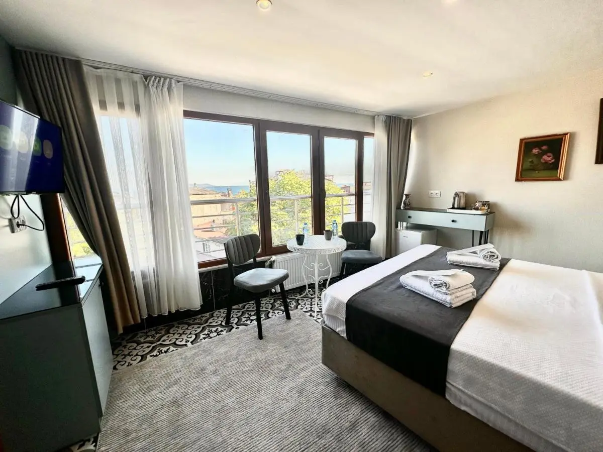LElLl HAGİA SOFİA OTEL