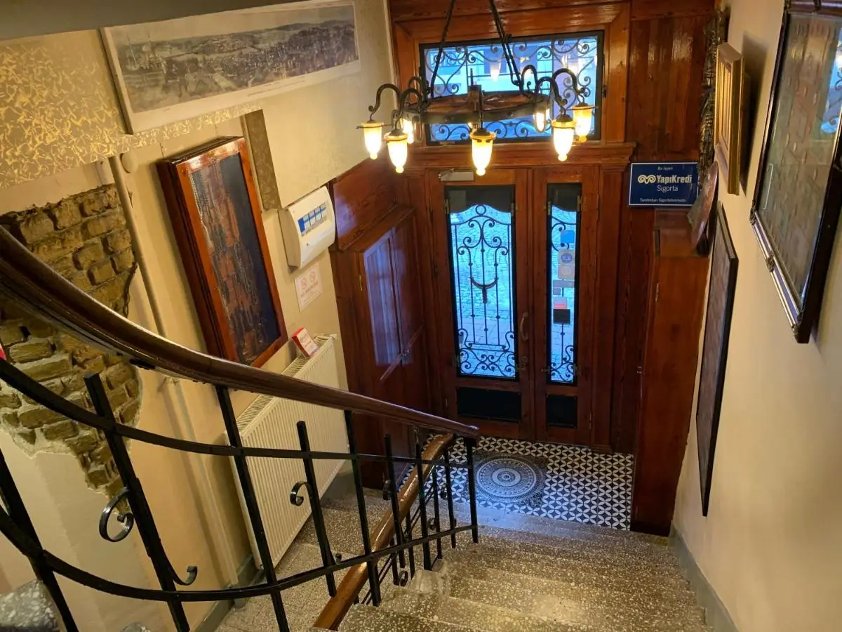 Antique Hostel