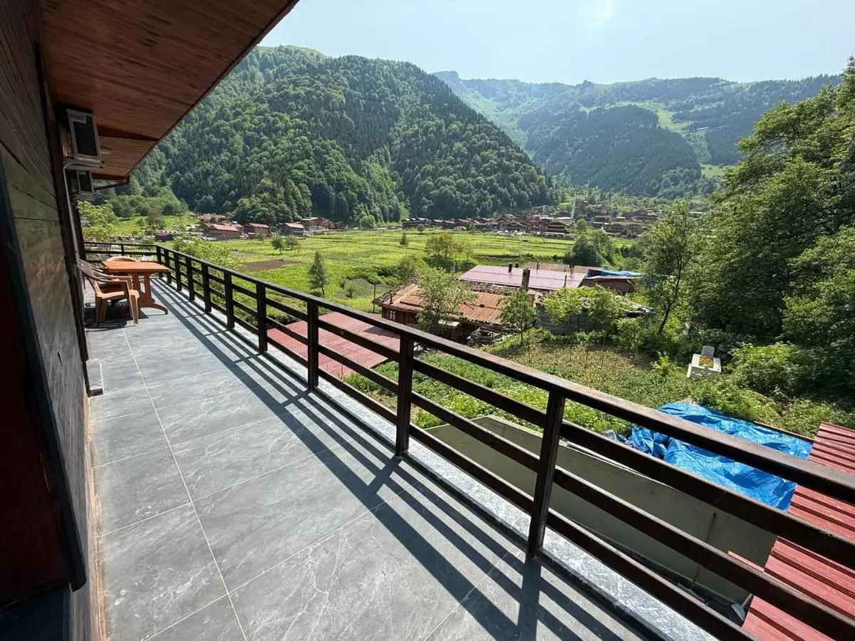 Mavro Uzungöl