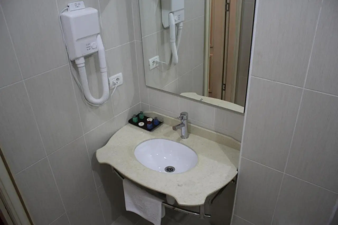 Alp Inn Hotel