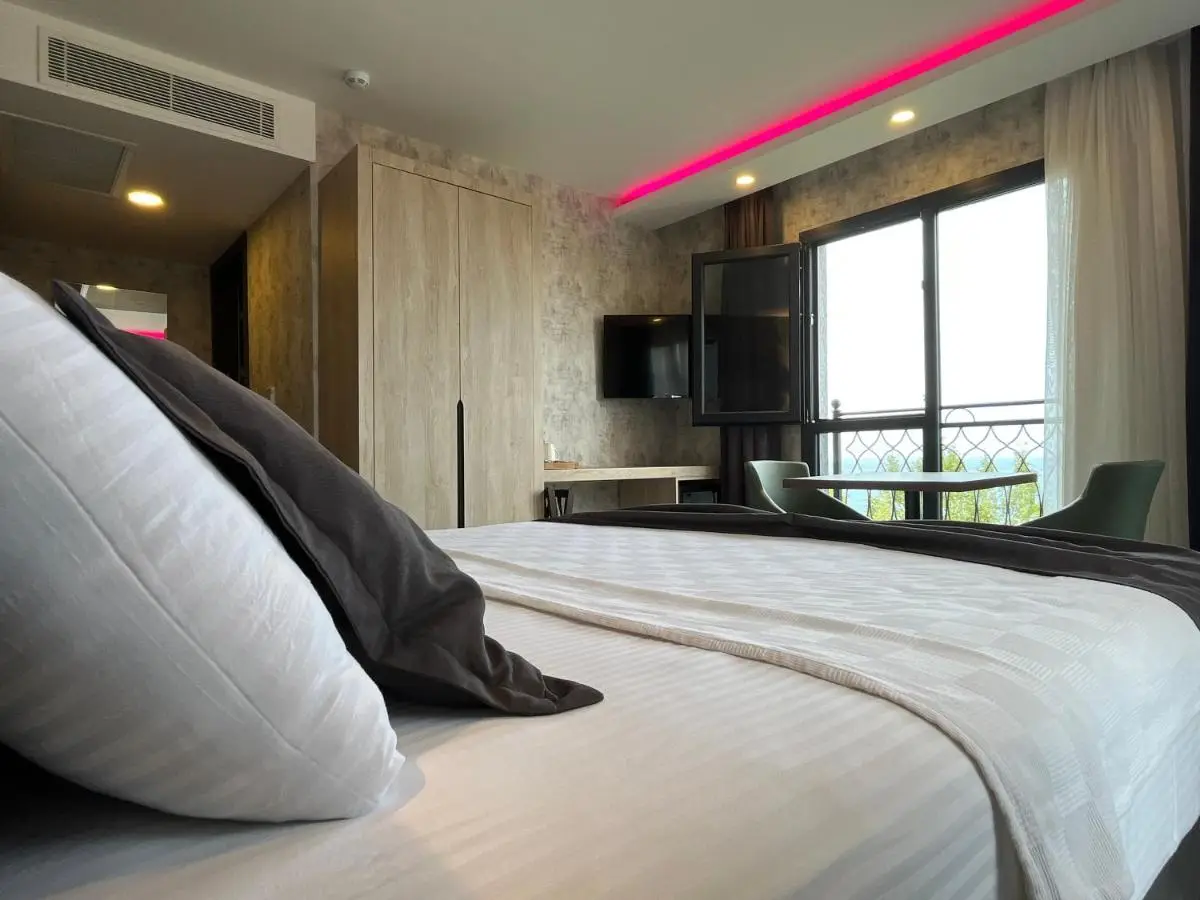Avni Bey Otel