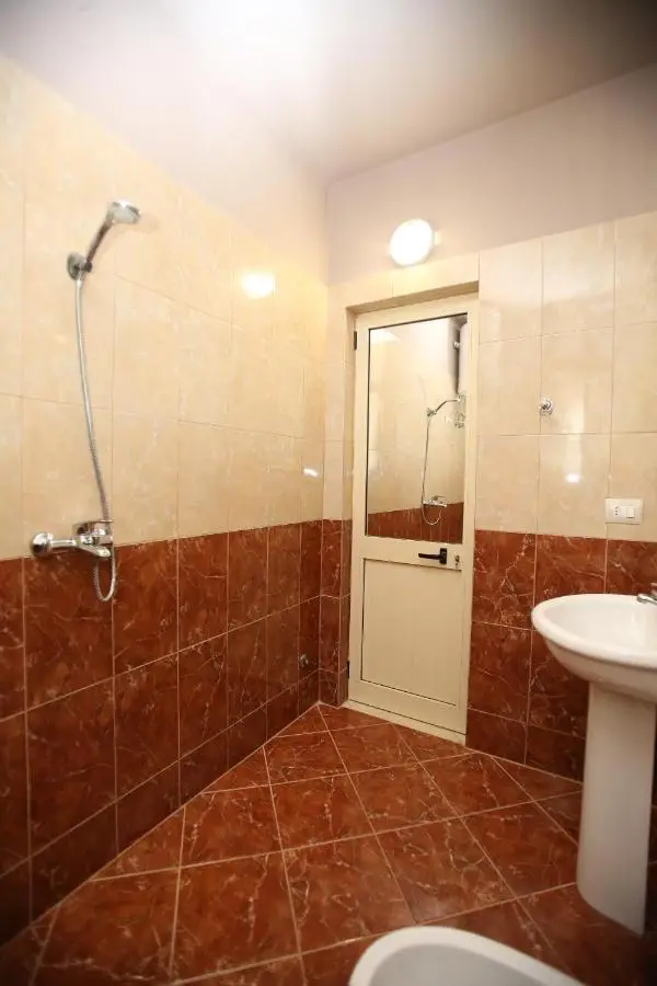 TekB Rooms & Apartments