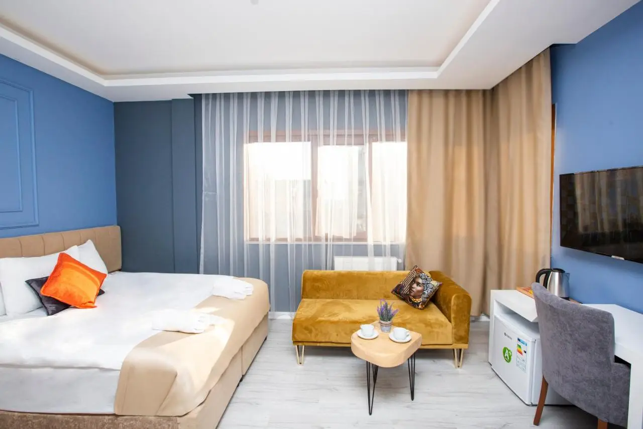Taksim Square Leon's Hotel