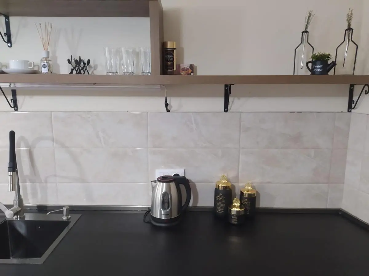 Apartment Dry Bridge