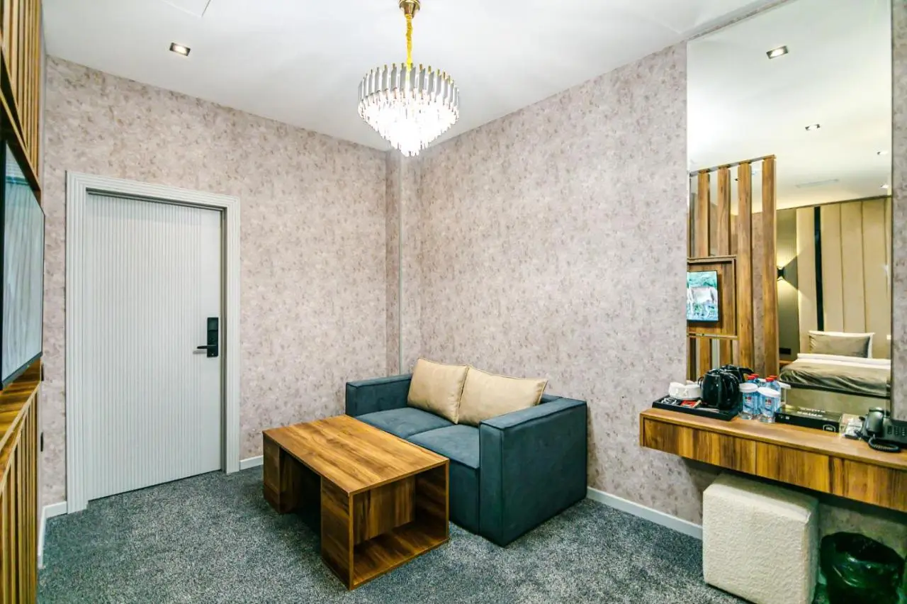 GREEN PARK HOTEl