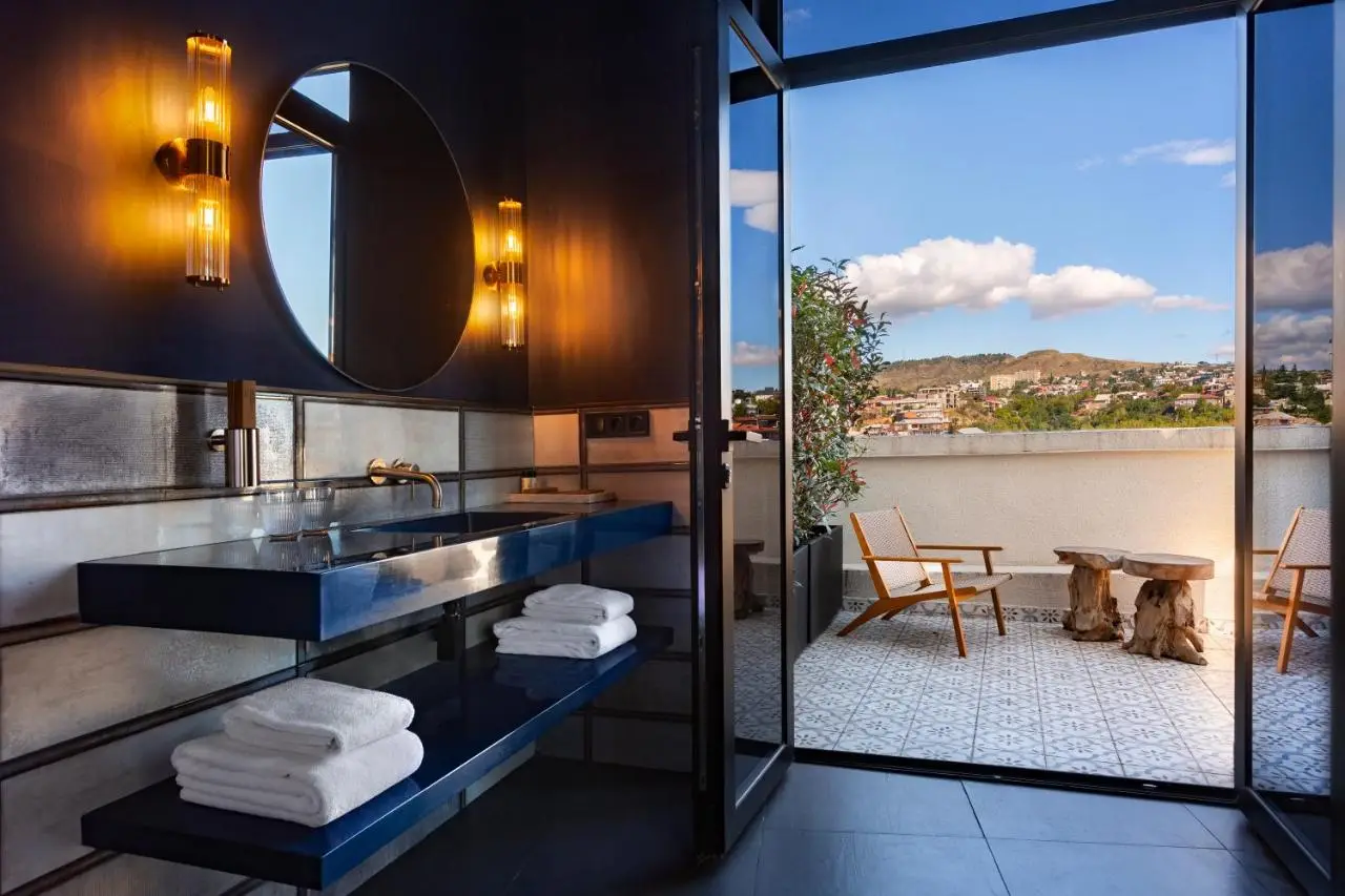 Zorba&Bond Boutique Hotel
