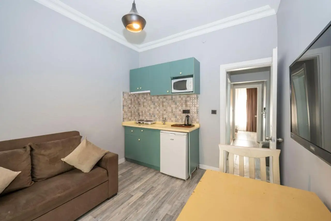 Cirrus Suites