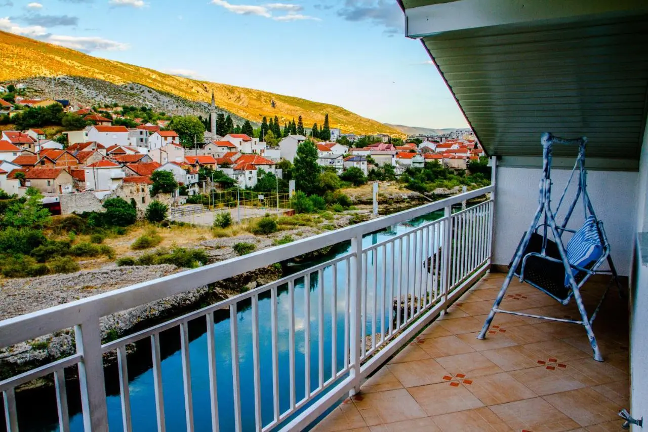 Magic river view Apartment