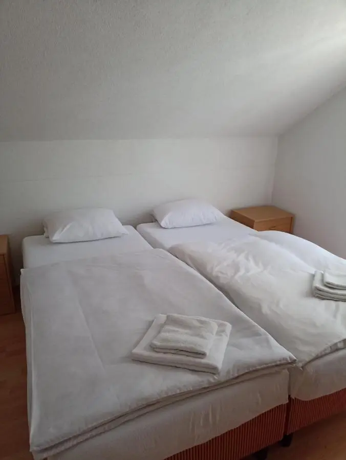 S&R Lake View Hostel