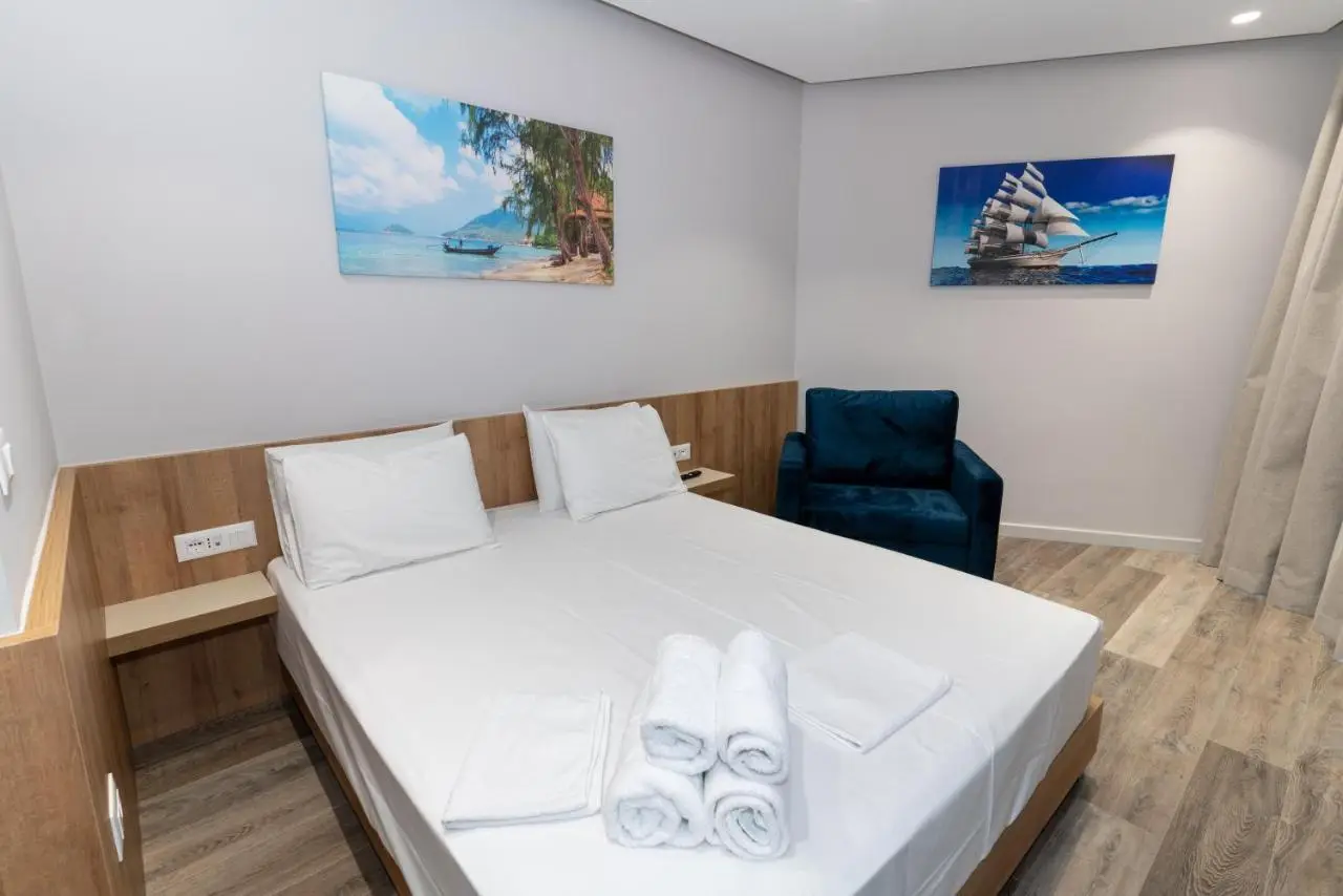 Titania Hotel