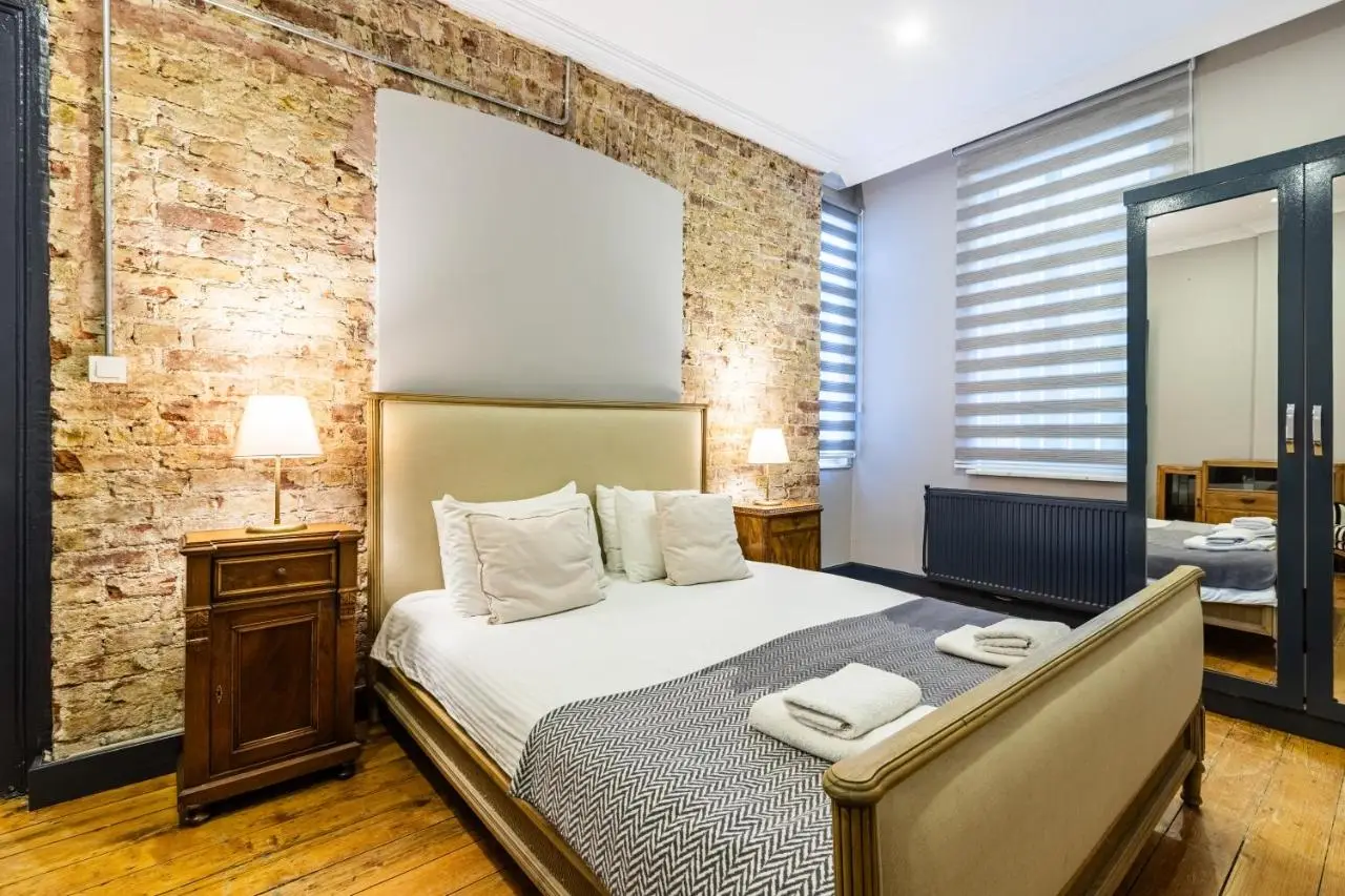 Ganbaru Tours - Flats in Galata