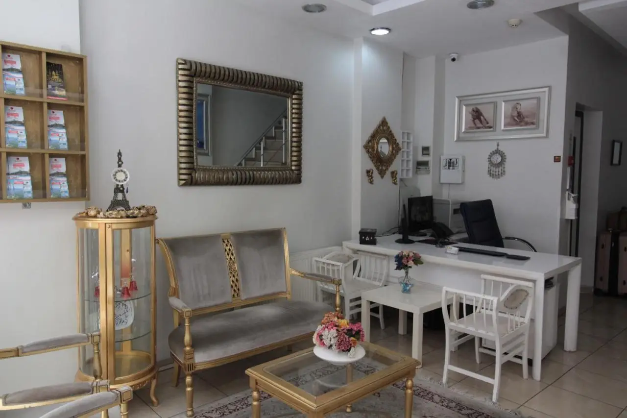 Lemon Residence