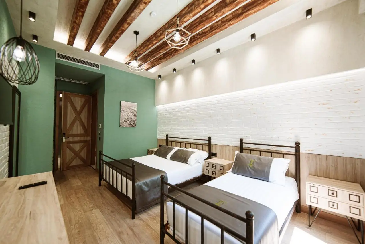 Hotel Taverna Devolli