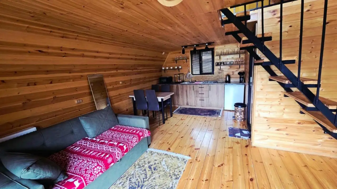 Elia Hut Kazbegi