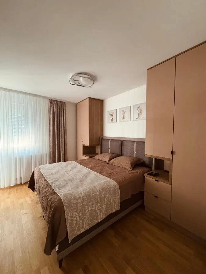 Feel apartments