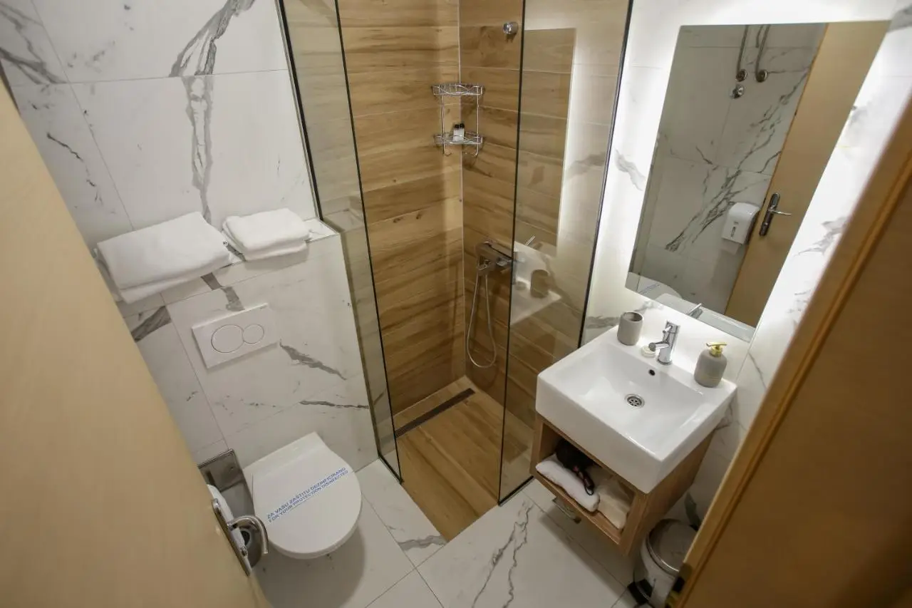 Hotel Emen