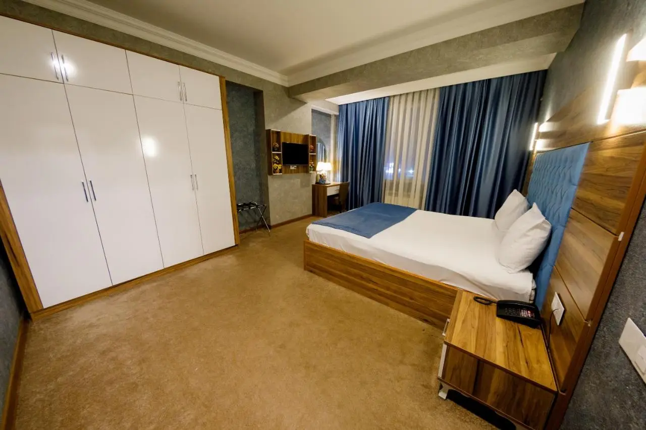 Royal Sapphire Hotel