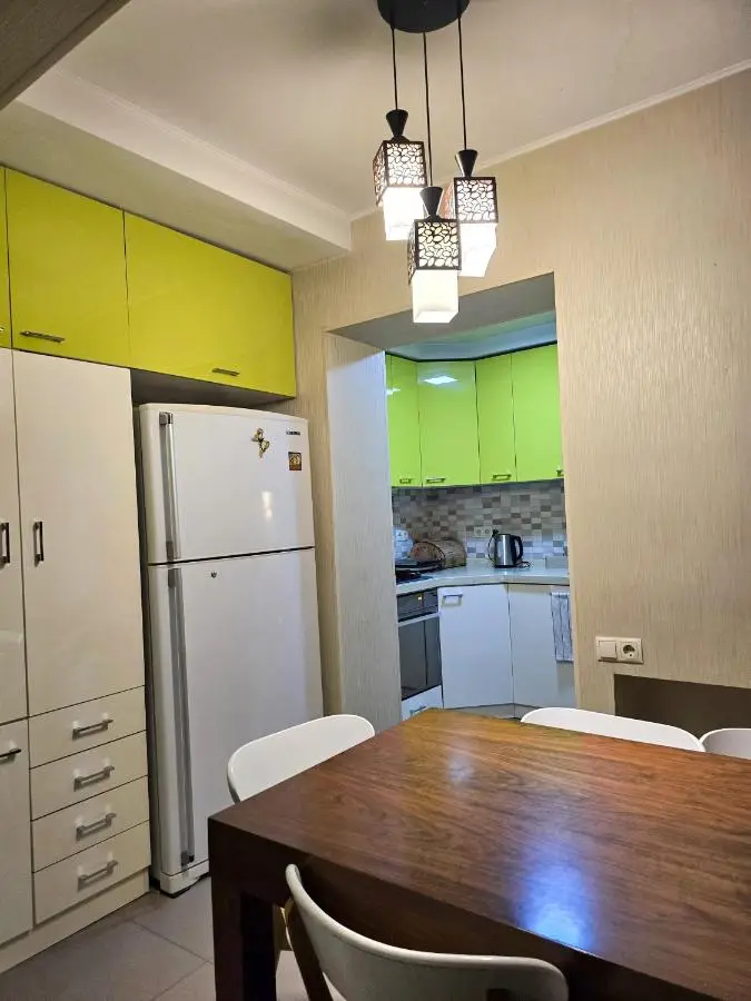 Explore Old Tbilisi, 3BR Apartment for 5, Walk to All