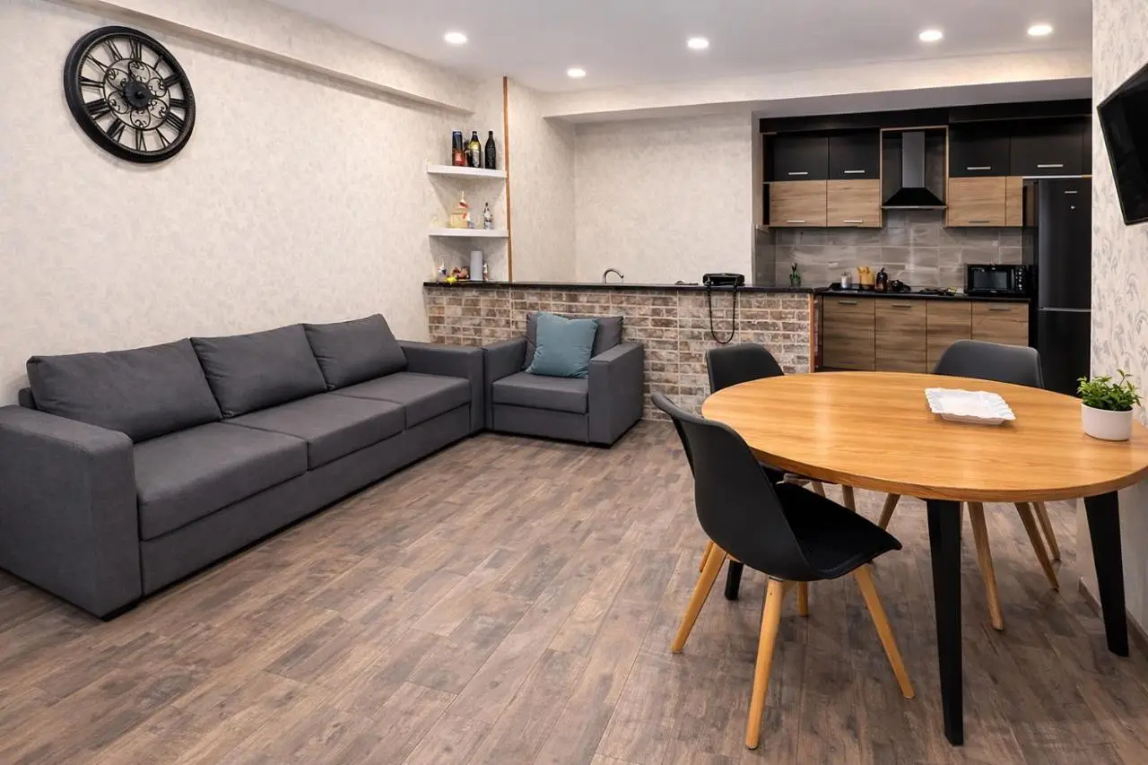 Home Inn Apartments Jikia Green Residence -Central Tbilisi