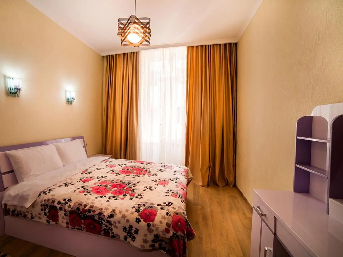 Hermes Apartment