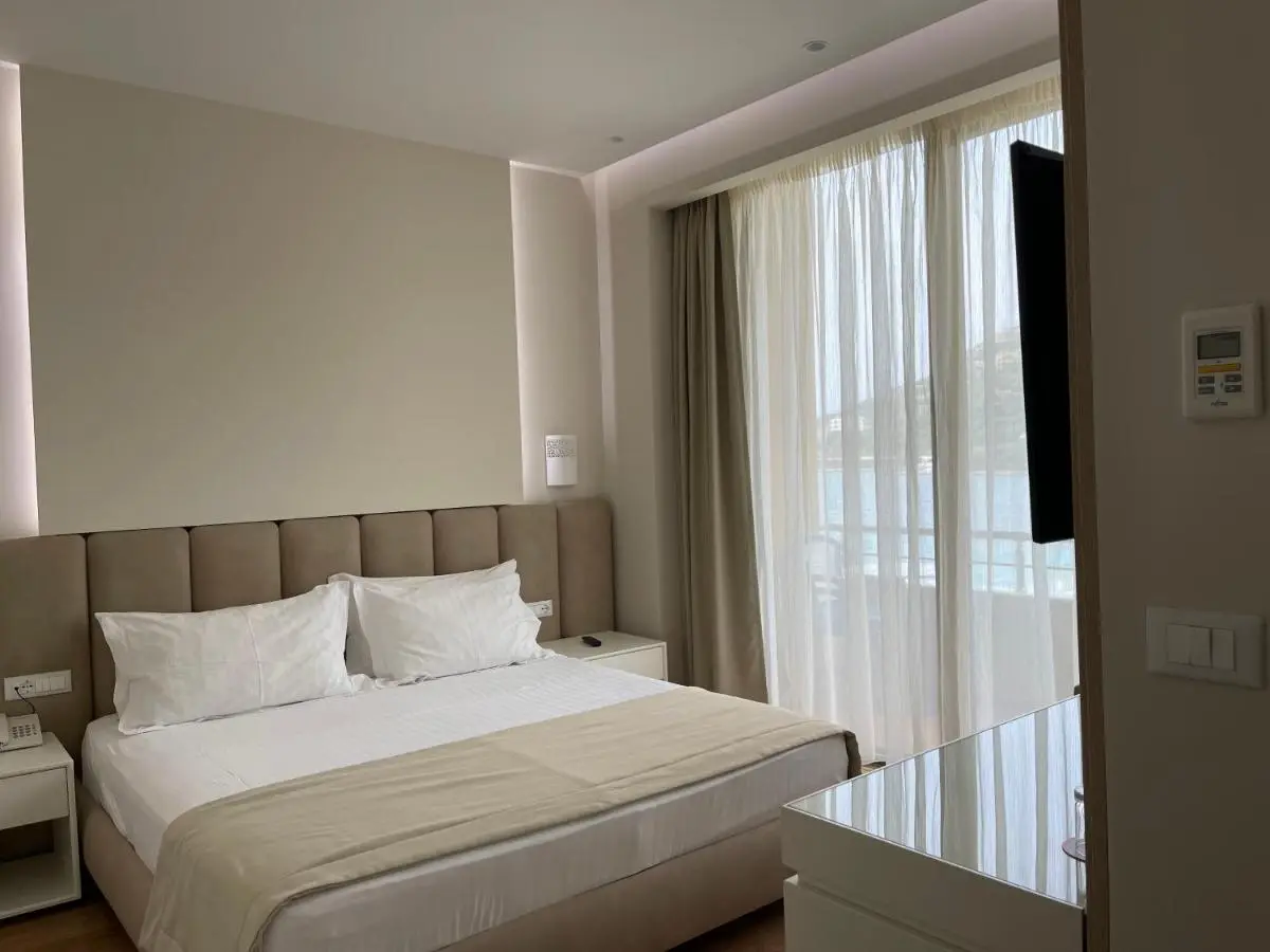 Paradise Beach Hotel