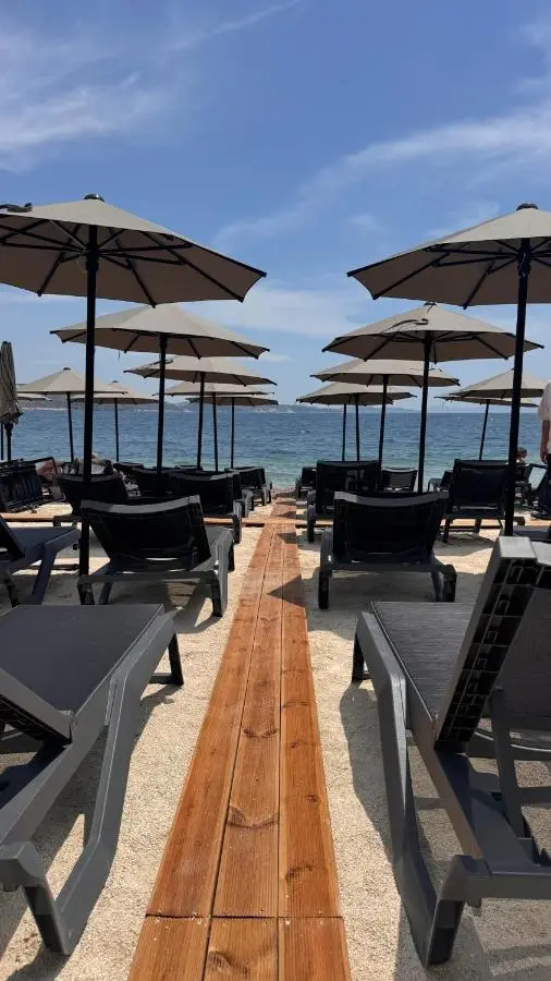 AlYACHT Premium Hotel