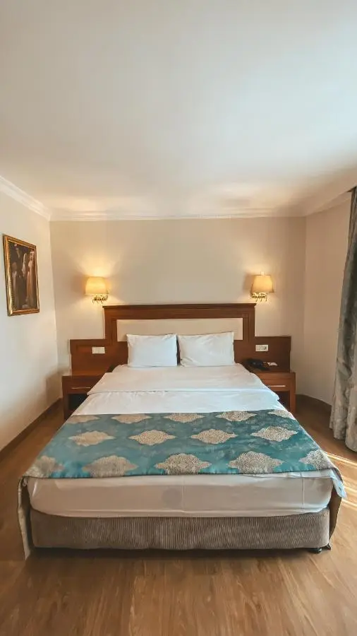 Premier Vista Hotel