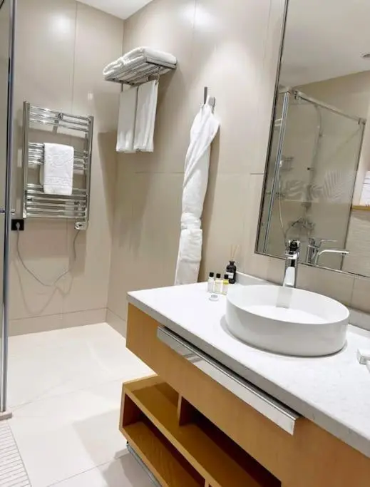 Sea Breeze White Villa
