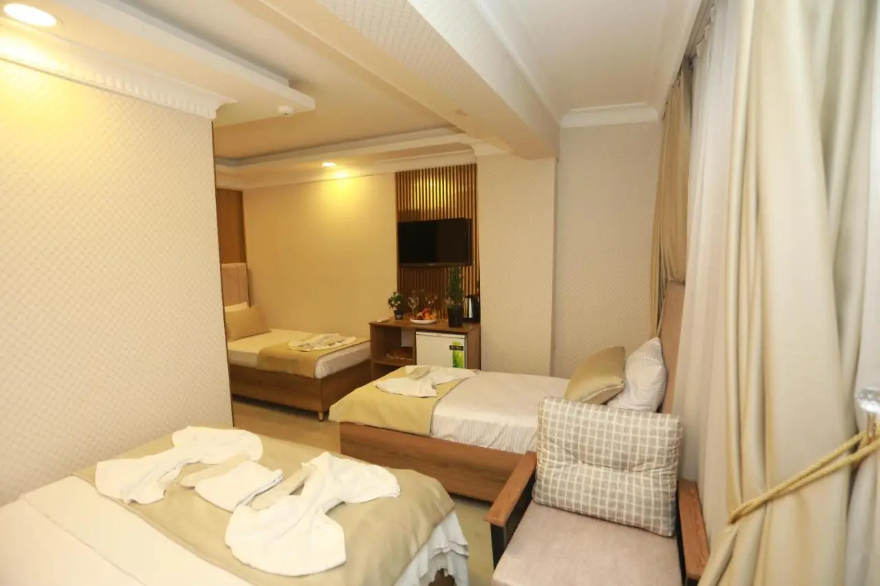IMMORTELLE HOTEL lord sophiha