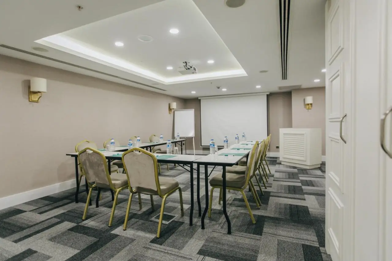 Mia Berre Hotels