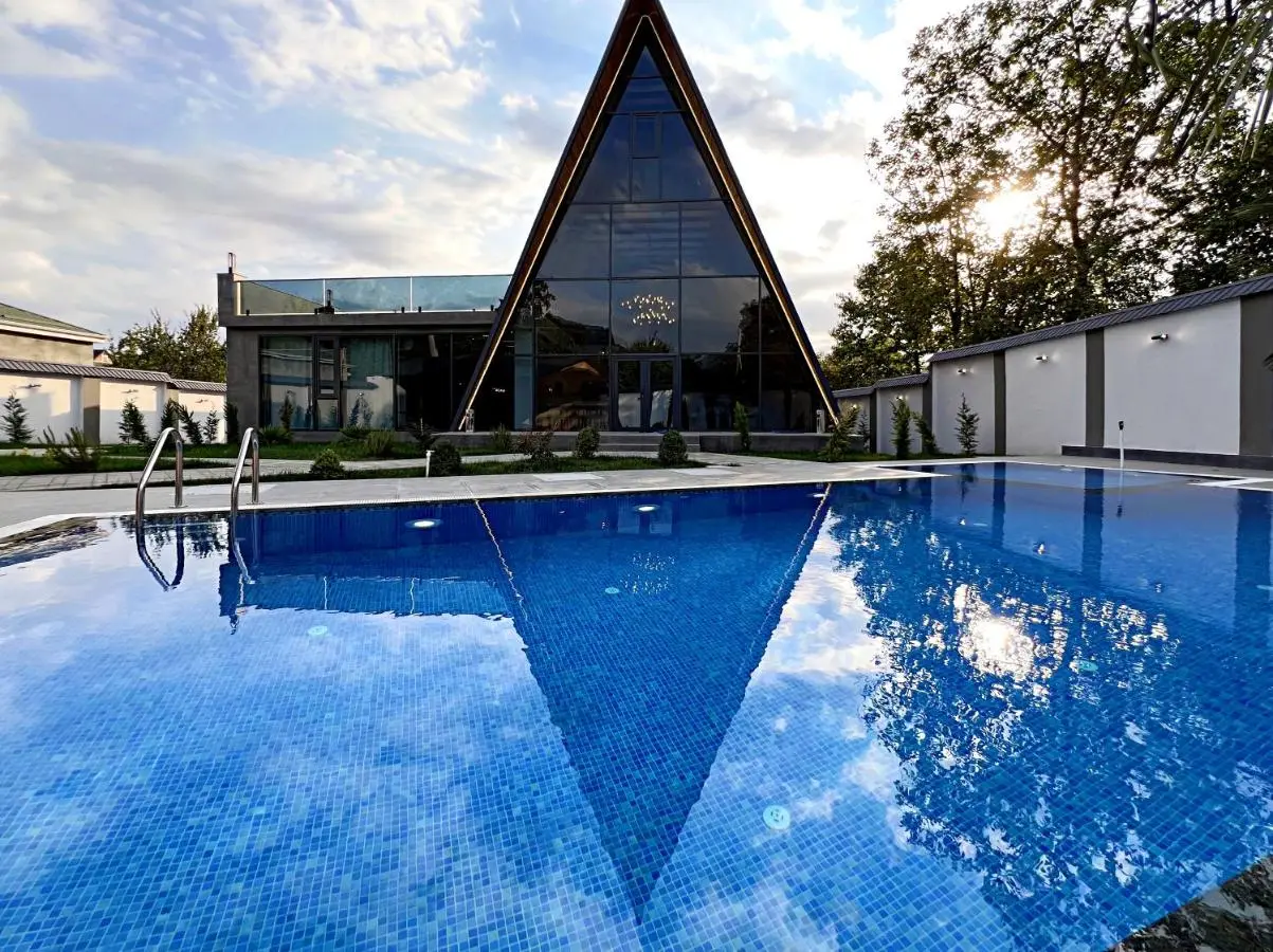 Qafqaz Palm A-Frame Retreat