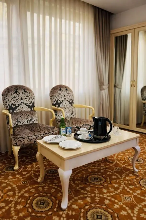 Atropat Old City Hotel