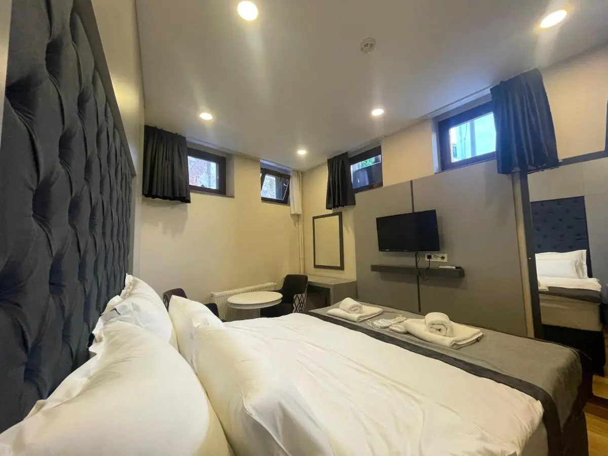 Spinel Hotel - Old City