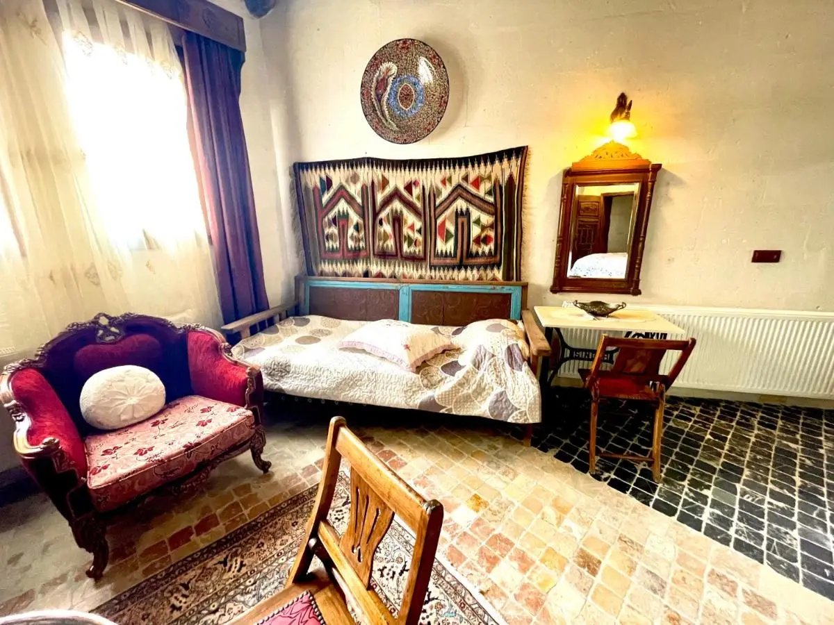Sofa Hotel