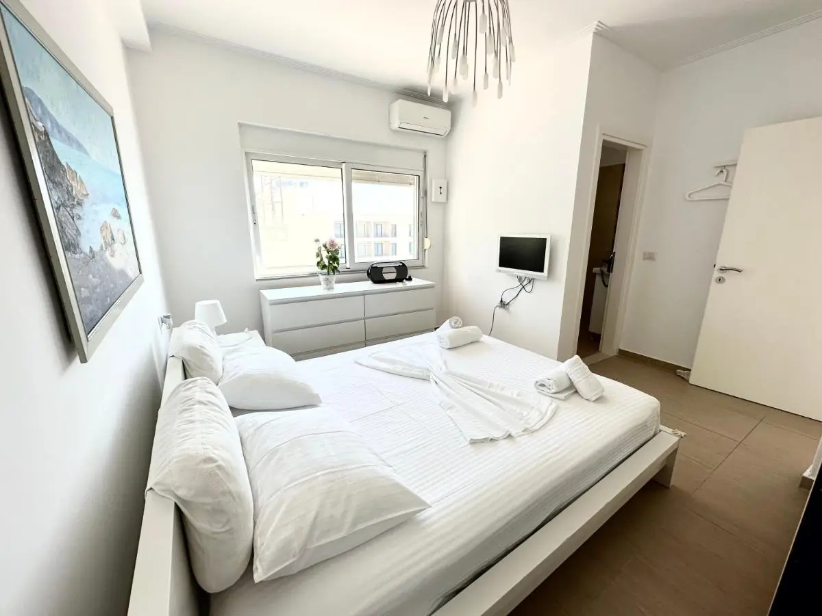 K&T Infinity View Seaside Apartment