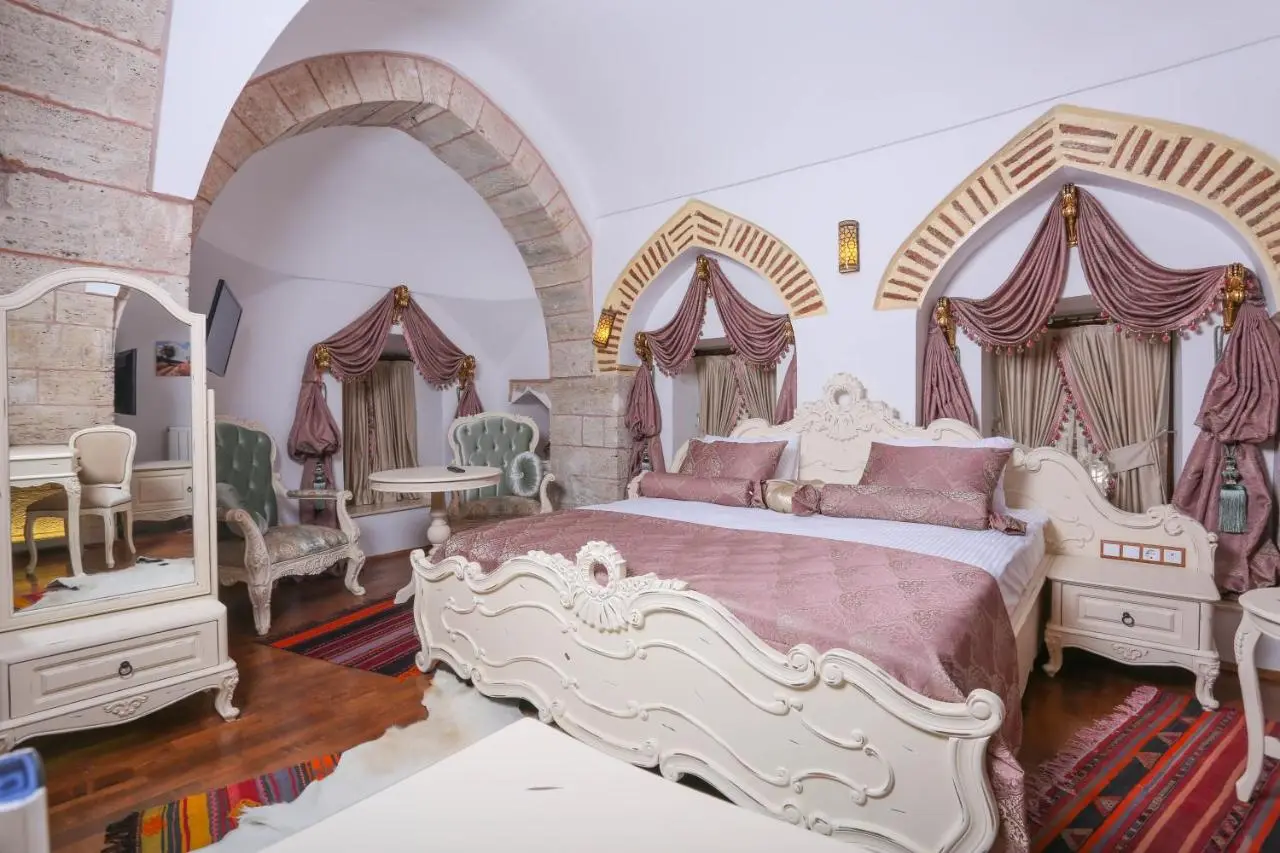 BEHRAMPAŞA OTEL &CAFE &RESTAURANT