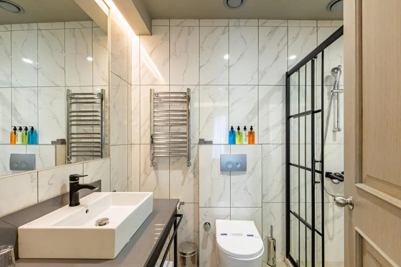 Seraglio Hotel & Suites