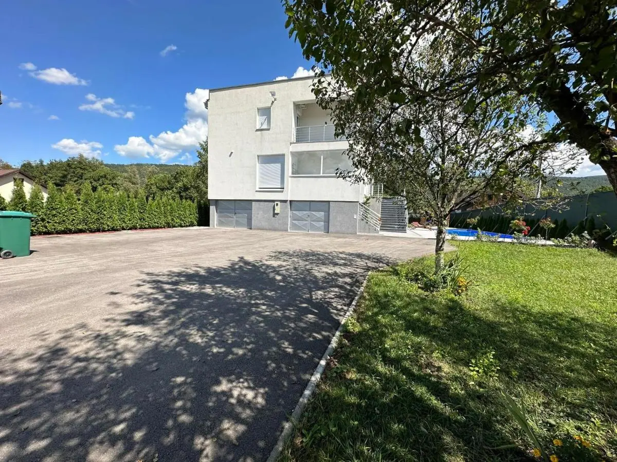 Summer Residence Una