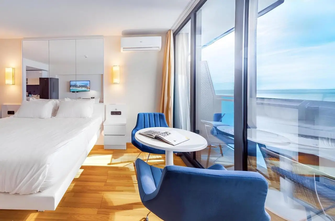 Orbi City Central Aparthotel