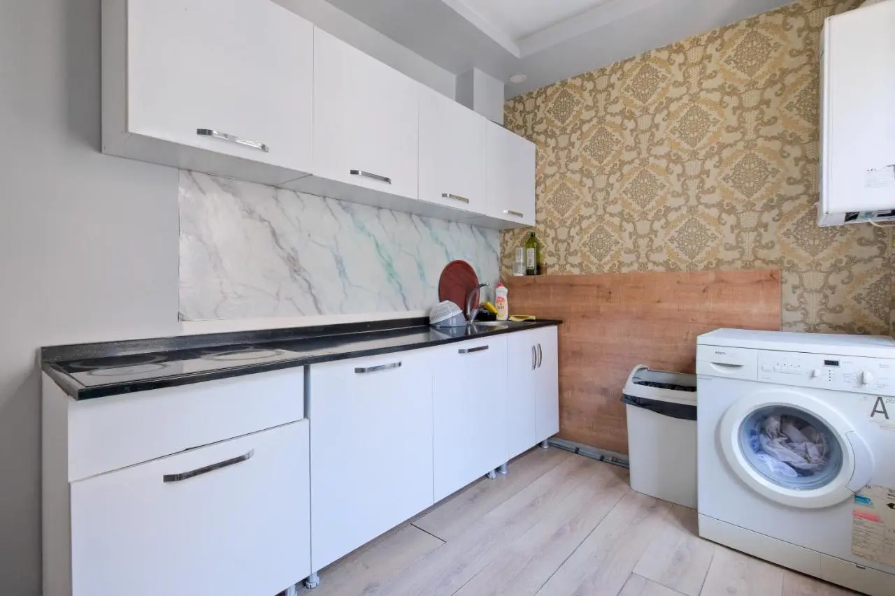 DAHB Luxury Apartments in Talimhane