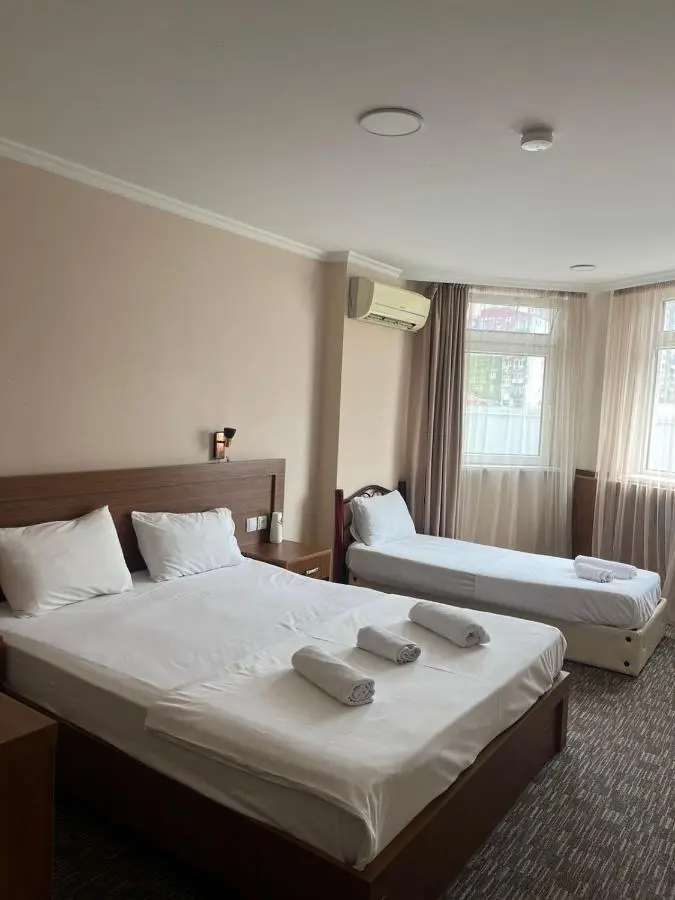 HOTEL L - Bakuri