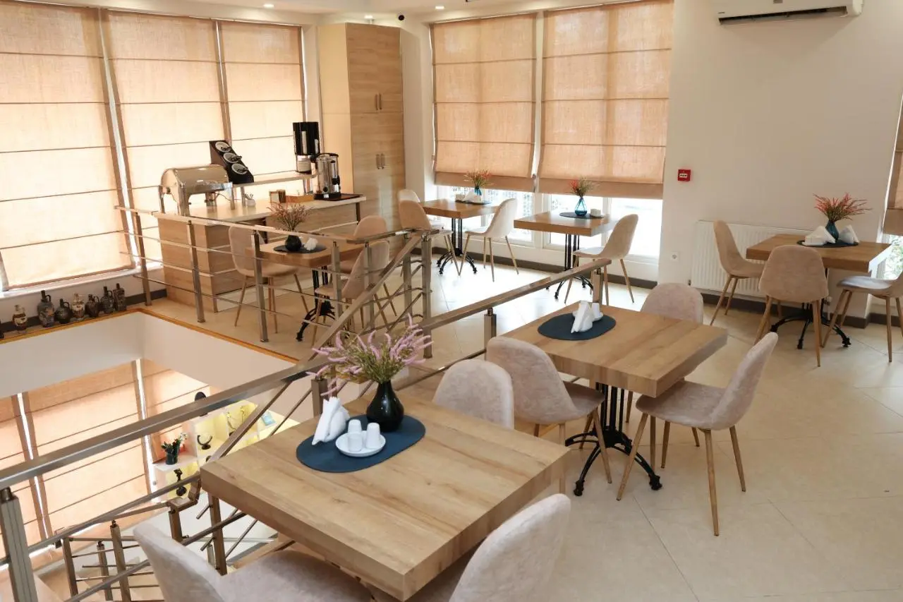 Aniko Hotel