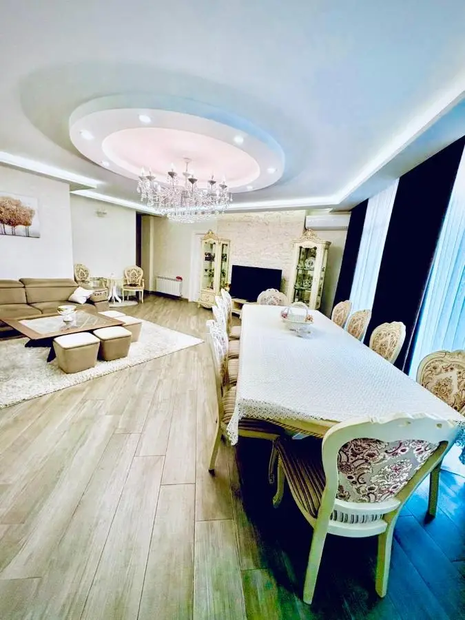 VIP BIG Apartment