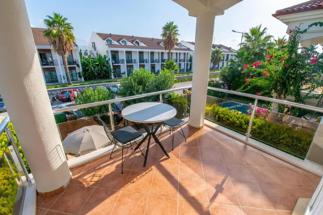 Sunset Beach Club Aqua Lettings
