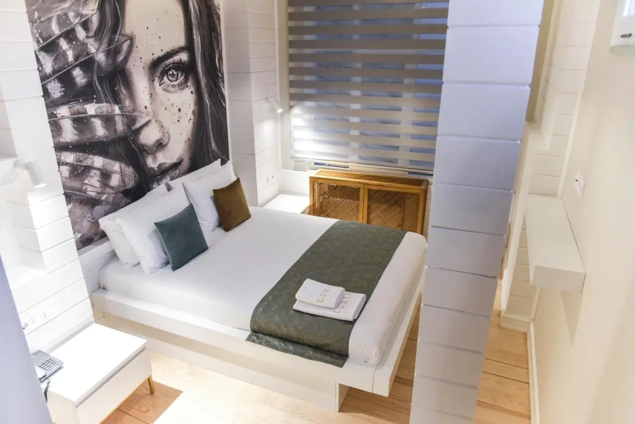 LUXIR HOTEL