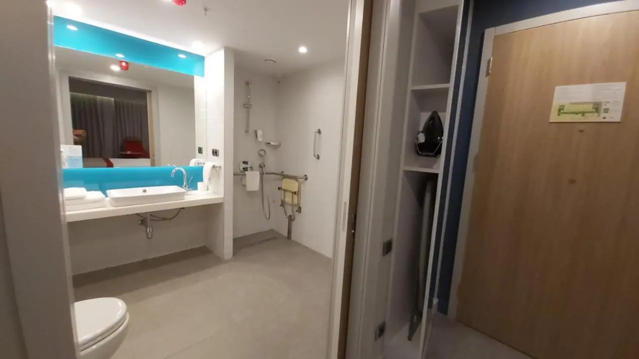 Holiday Inn Express - Istanbul - Atakoy Metro by IHG