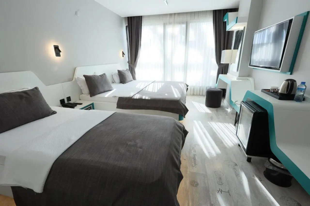 Midis Otel