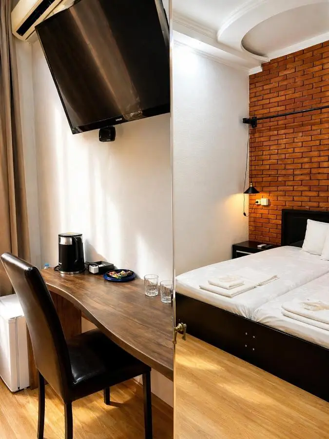 Vernisa Hotel