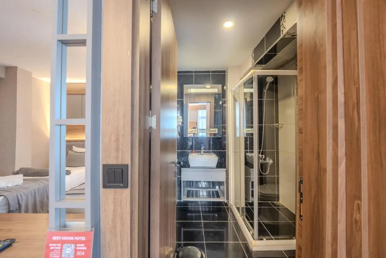 Best House Hotel OLD TOWN