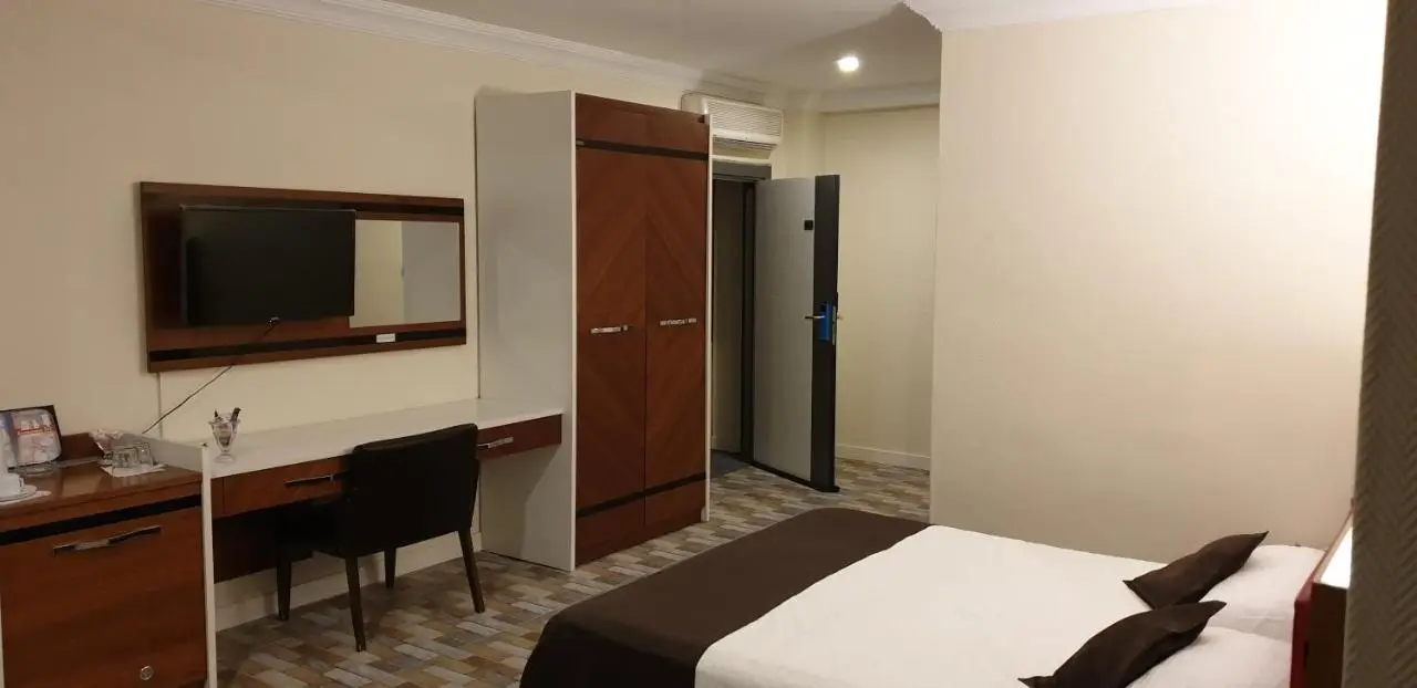 Eriza Hotel